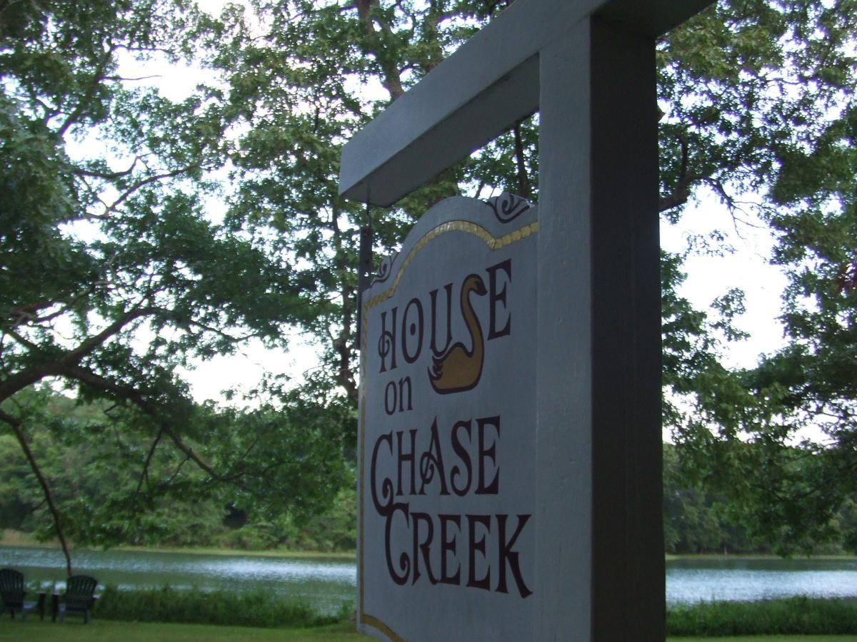 House On Chase Creek Bed & Breakfast Shelter Island Heights Ngoại thất bức ảnh